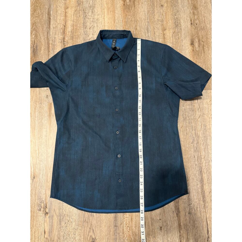 Lululemon Mens Airing Easy Short Sleeve Shirt Size Medium - Picture 8 of 10